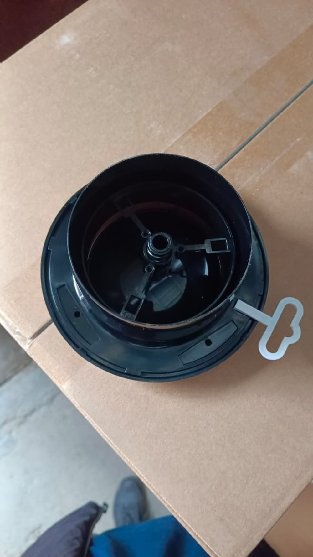 Анемостат АПВП фланец D125 регулируемый D166 пластик черный ERA